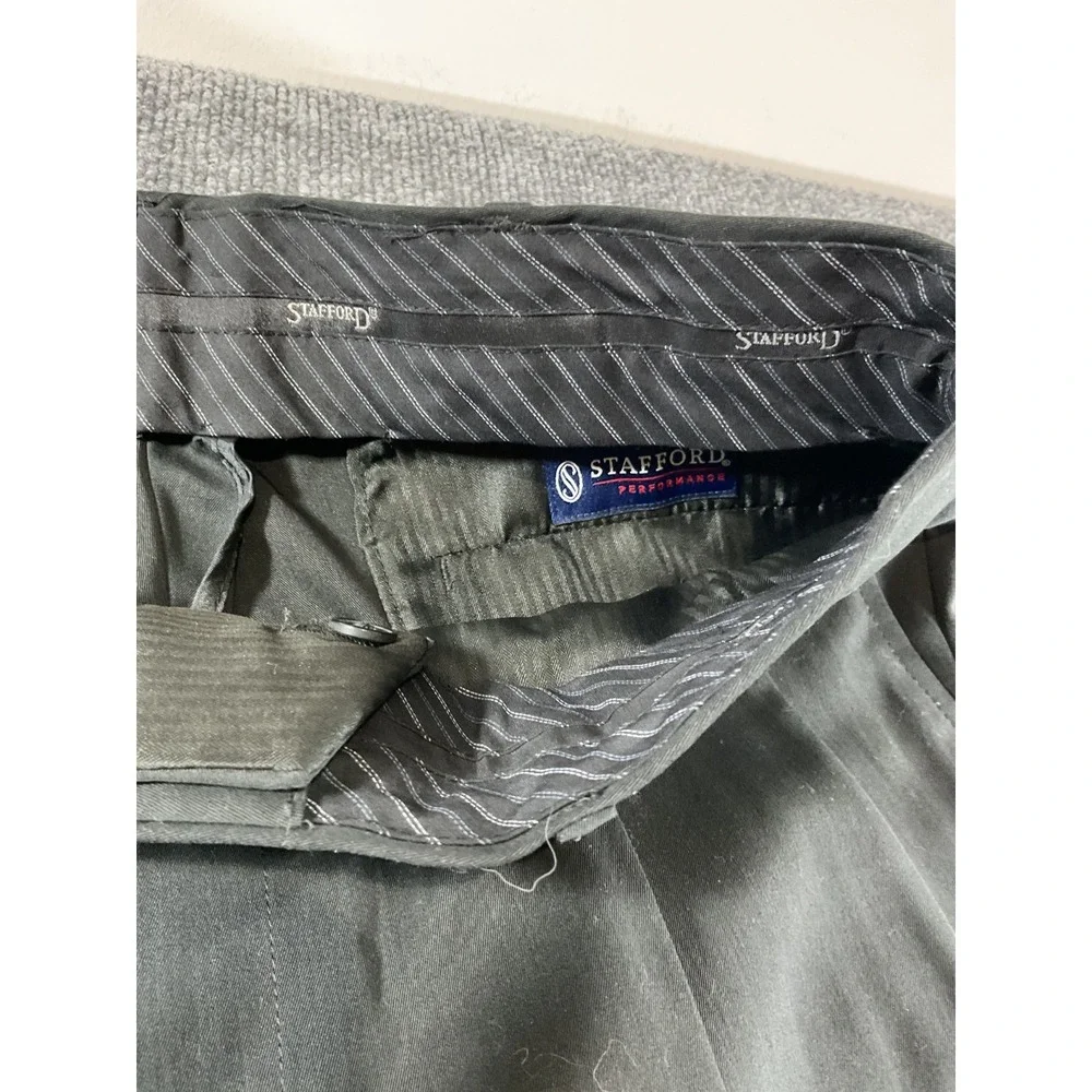 Stafford Dress Pants Mens 34x30 Classic Fit Black Pleated Slacks New NWT Busines